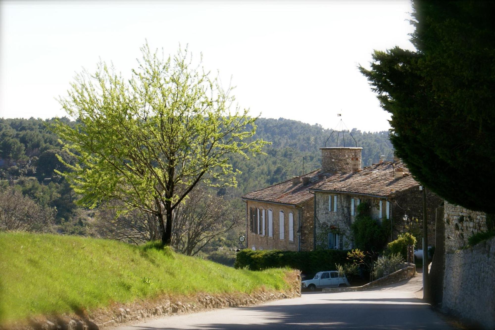 Le Crillon Otel Murs  Dış mekan fotoğraf