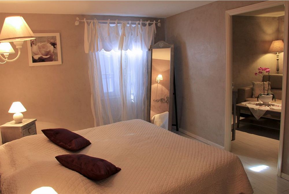 Le Crillon Otel Murs  Dış mekan fotoğraf