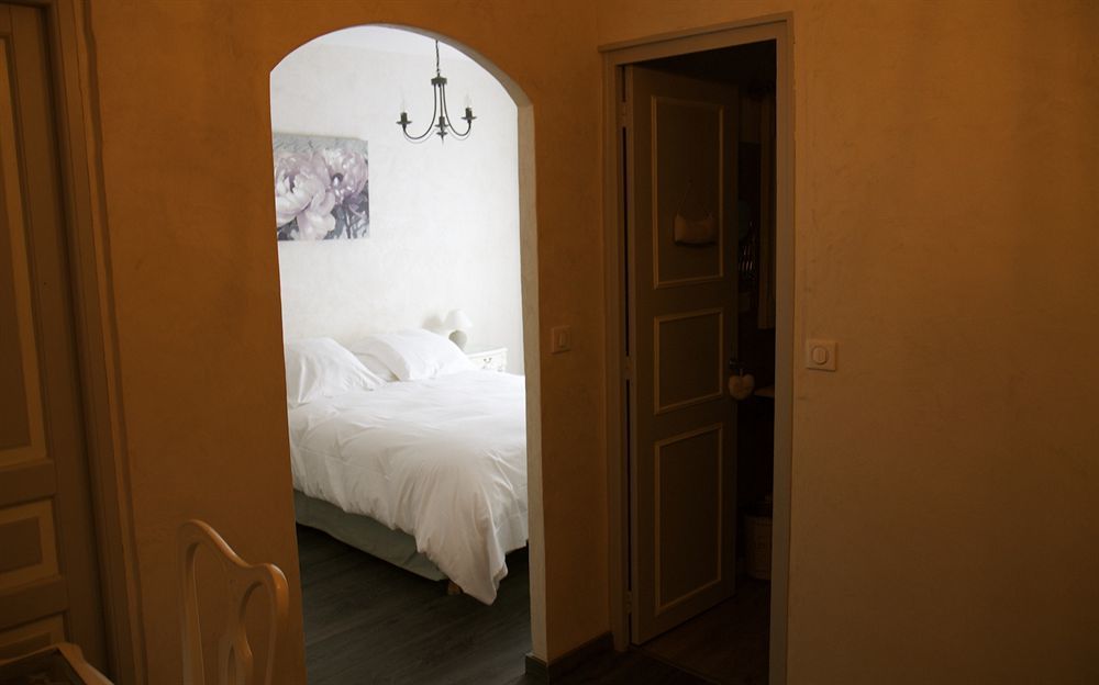 Le Crillon Otel Murs  Dış mekan fotoğraf