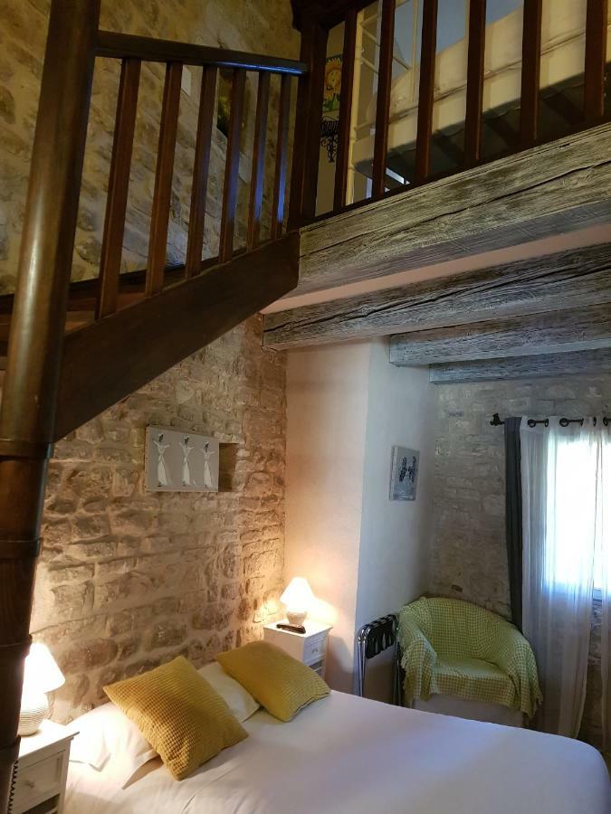 Le Crillon Otel Murs  Dış mekan fotoğraf