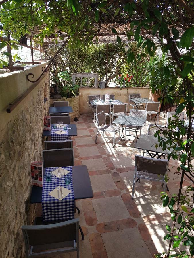 Le Crillon Otel Murs  Dış mekan fotoğraf