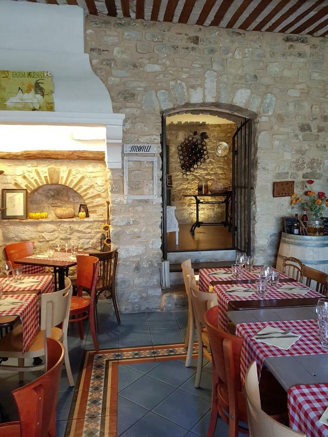 Le Crillon Otel Murs  Dış mekan fotoğraf