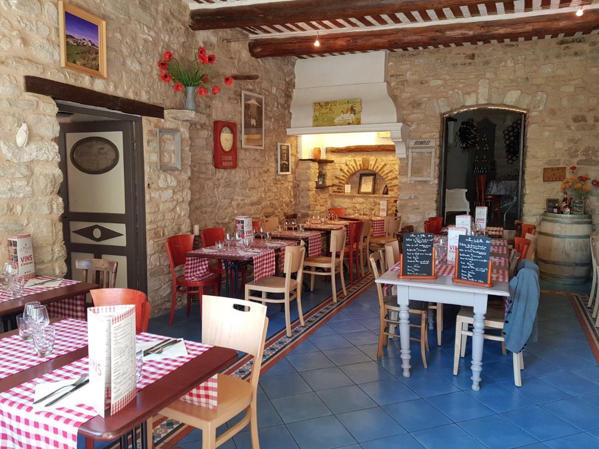 Le Crillon Otel Murs  Dış mekan fotoğraf