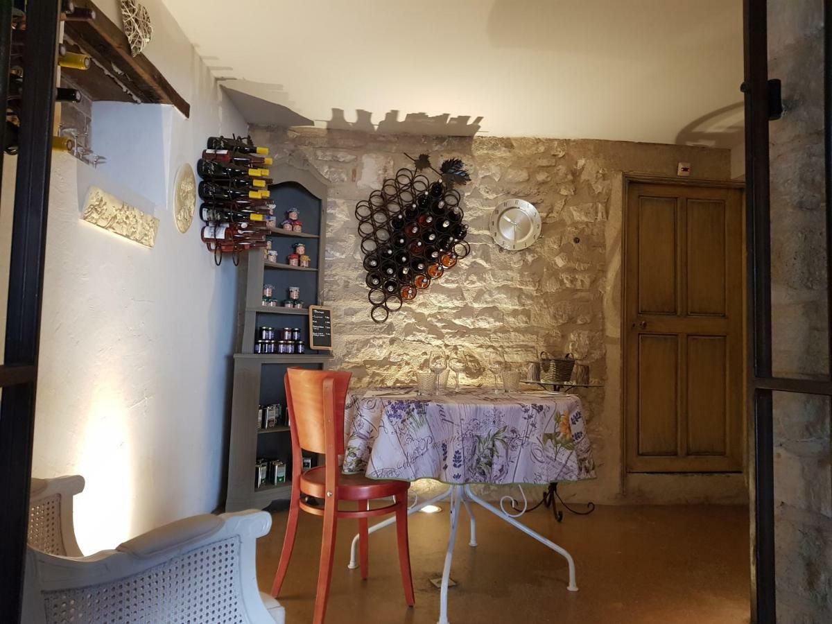 Le Crillon Otel Murs  Dış mekan fotoğraf