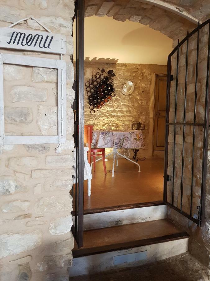 Le Crillon Otel Murs  Dış mekan fotoğraf